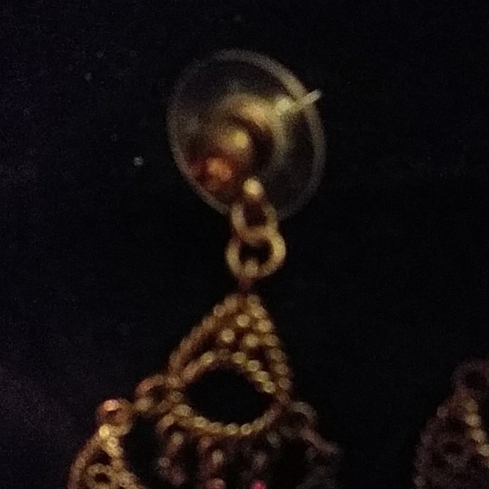 Gold chandelier earrings - Picture 3 of 4